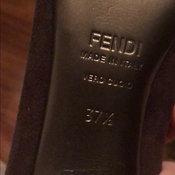 FENDI - Picture 7 of 7